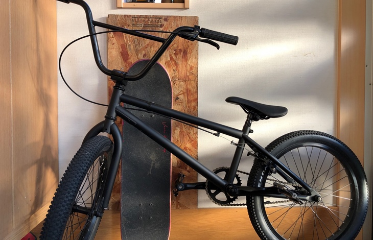 アウトドアグッズはどこに仕舞う?収納の解決策