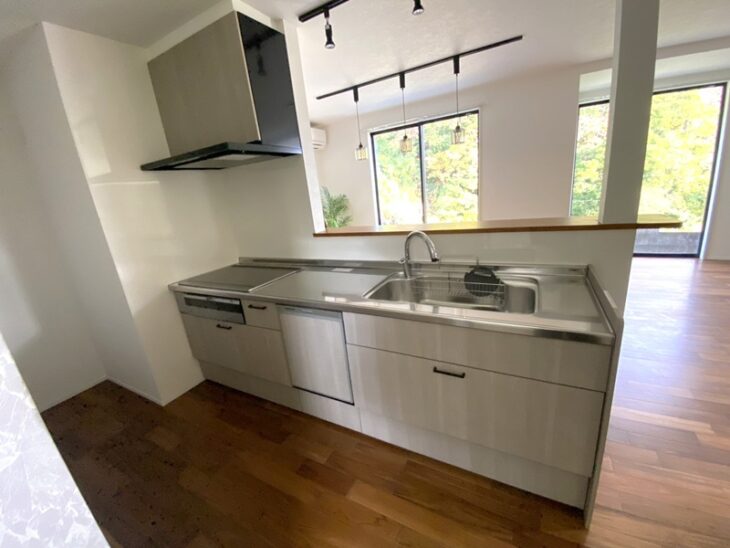 北九州市八幡西区　2階建て住宅　リノベーションモデルハウス